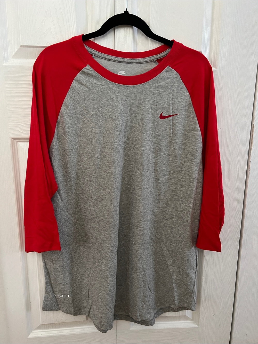 NWT Nike Gray & Red Baseball‑Style 3/4 Sleeve Shirt